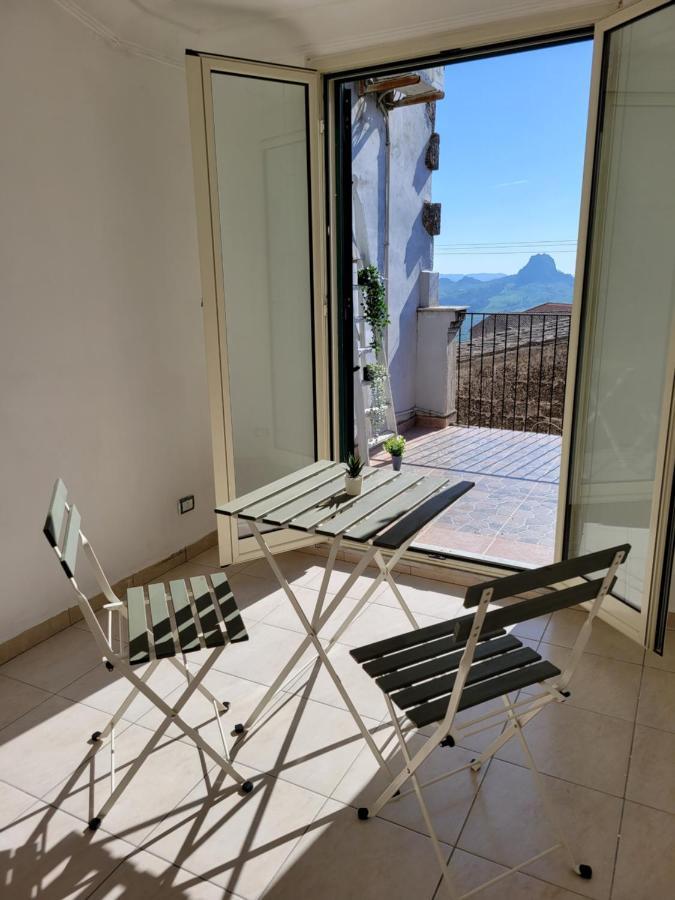 Mussomeli'S Beautiful House Apartamento Exterior foto