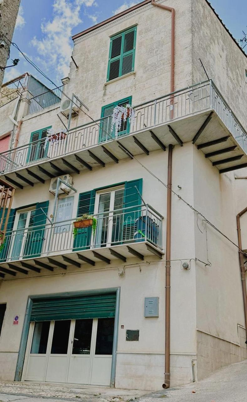 Mussomeli'S Beautiful House Apartamento Exterior foto