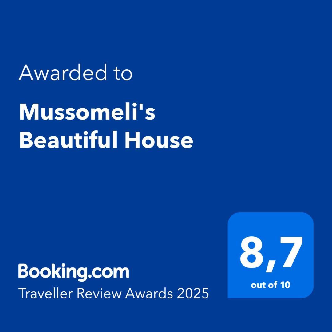 Mussomeli'S Beautiful House Apartamento Exterior foto